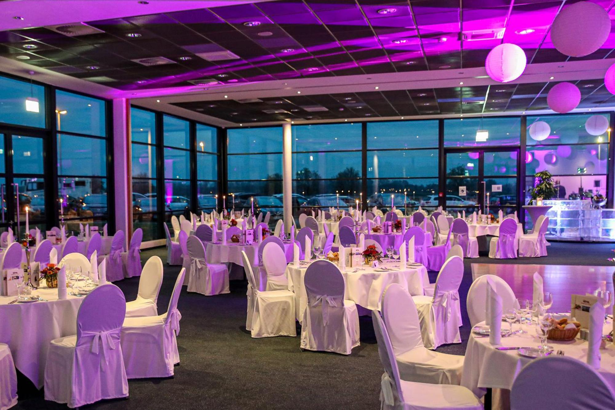אושרסלבן Hotel Motorsport Arena מראה חיצוני תמונה